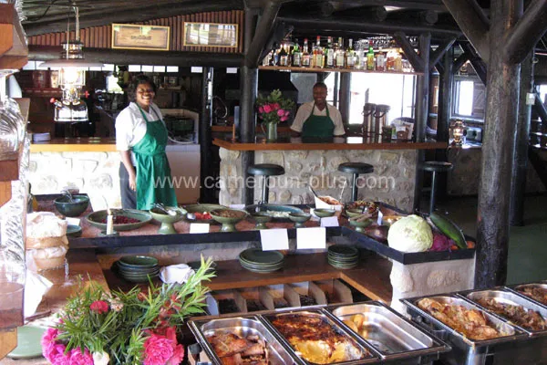 Cameroun, restaurant, Foumban, DOMAINE DU PETPENOUN