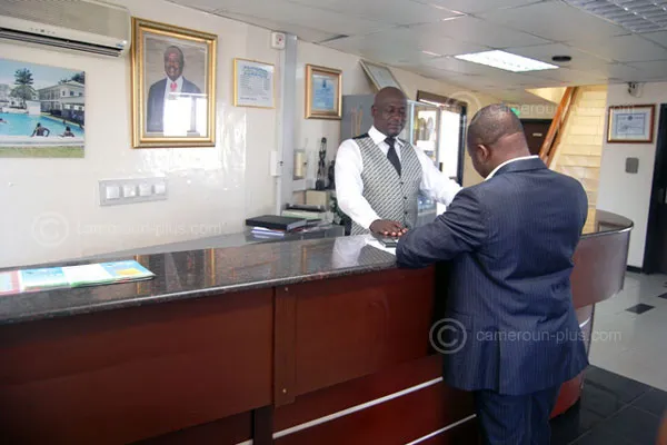 Cameroun, restaurant, Douala, LA FALAISE