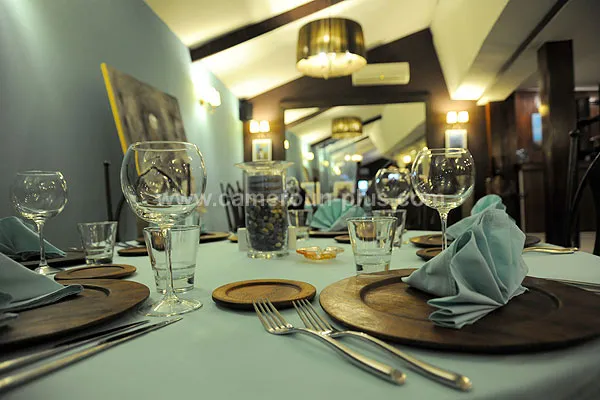 Cameroun, restaurant, Douala - Bonapriso, L