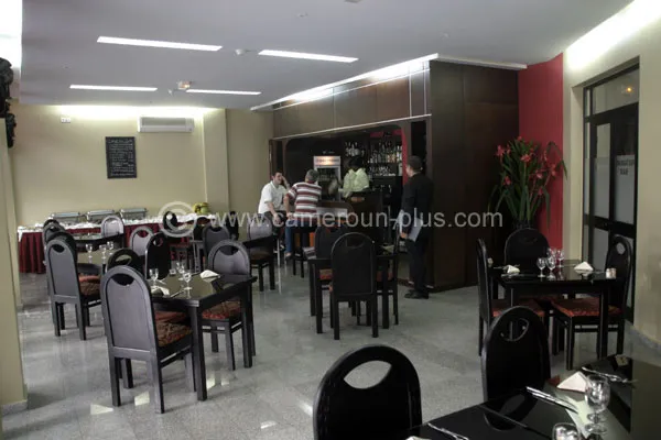 Cameroun, restaurant, Douala, PLANET HOTEL