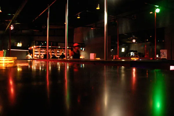 Cameroun, restaurant, Douala, GOGO DANCE