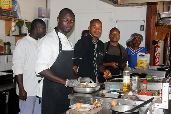 Cameroun, restaurant, Kribi, LE PLAISIR DU GOÛT