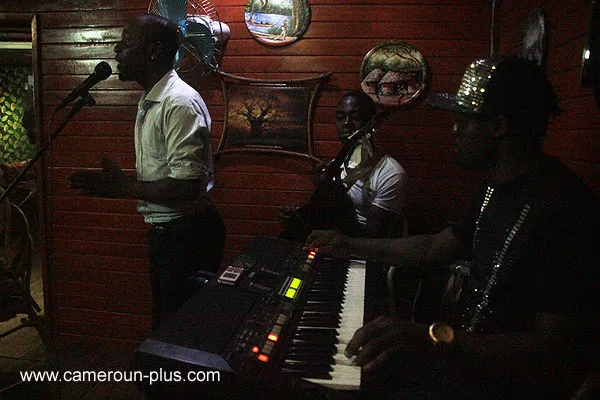 Cameroun, restaurant, Kribi, LE TETRAODON