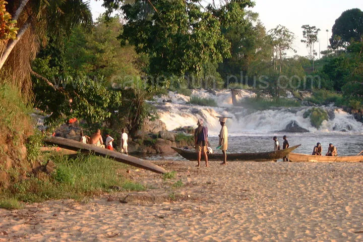 Cameroun, tourisme, CHUTE DE LA LOBE