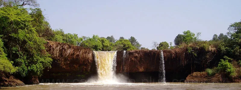 Cameroun, tourisme, CHUTE DE LA VINA