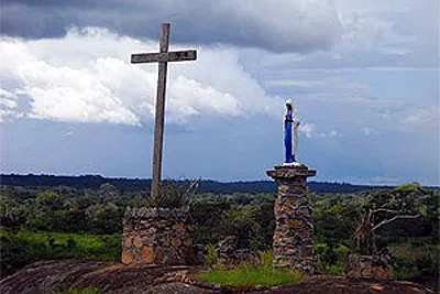 Cameroun, tourisme, LE ROCHER ROSE DE BOUGOGO